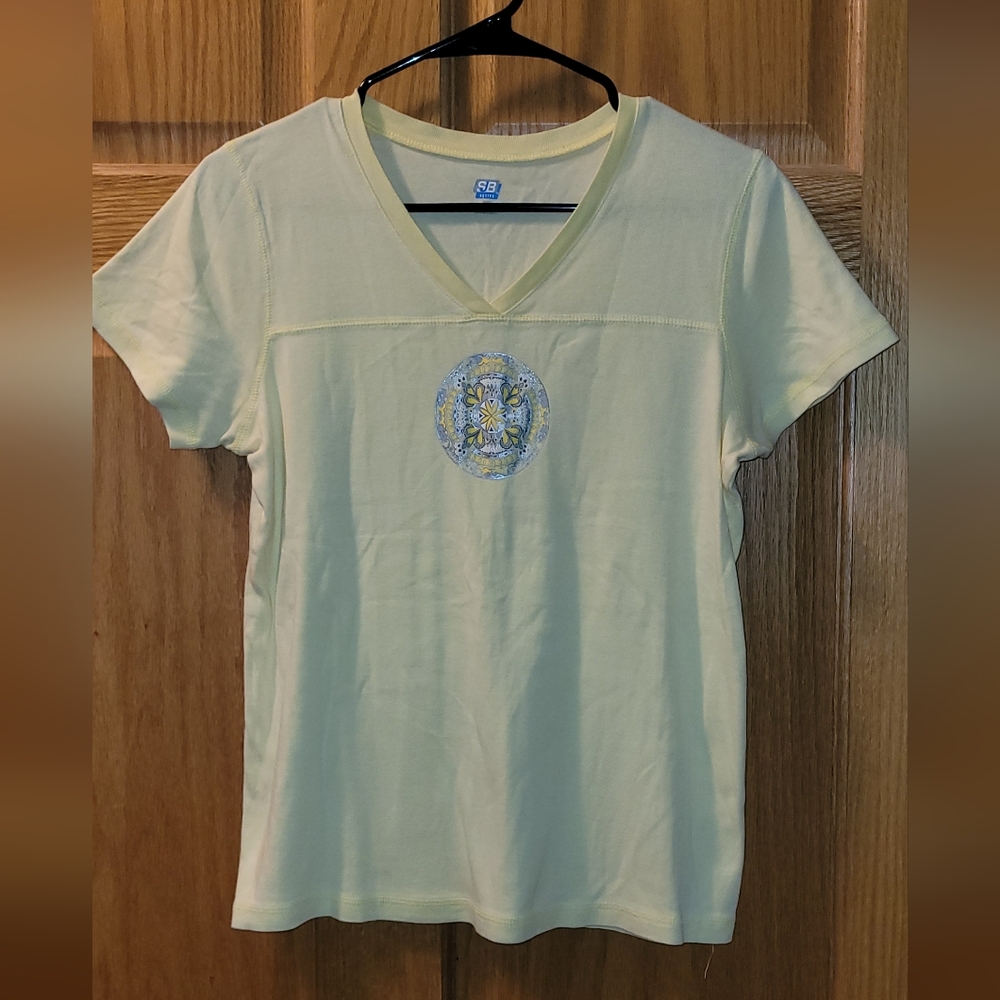 NWOT SB Active Elegant Light Yellow V-Neck Tee WOMENS MEDIUM SHIRT TOP WORKOUT